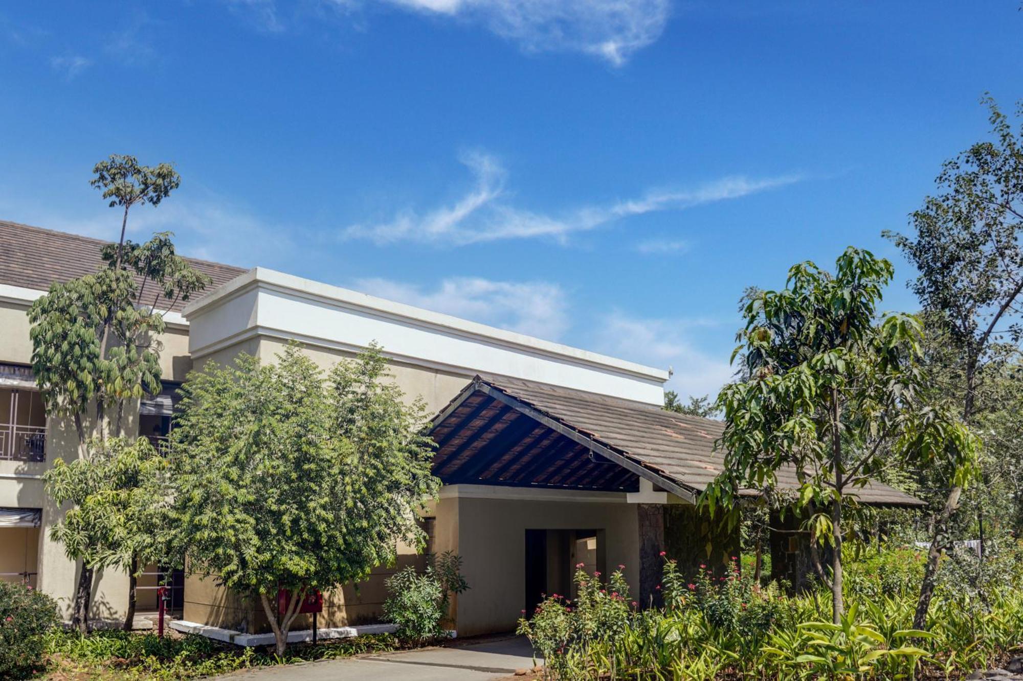 Club Mahindra Tungi, Lonavala Otel Dış mekan fotoğraf