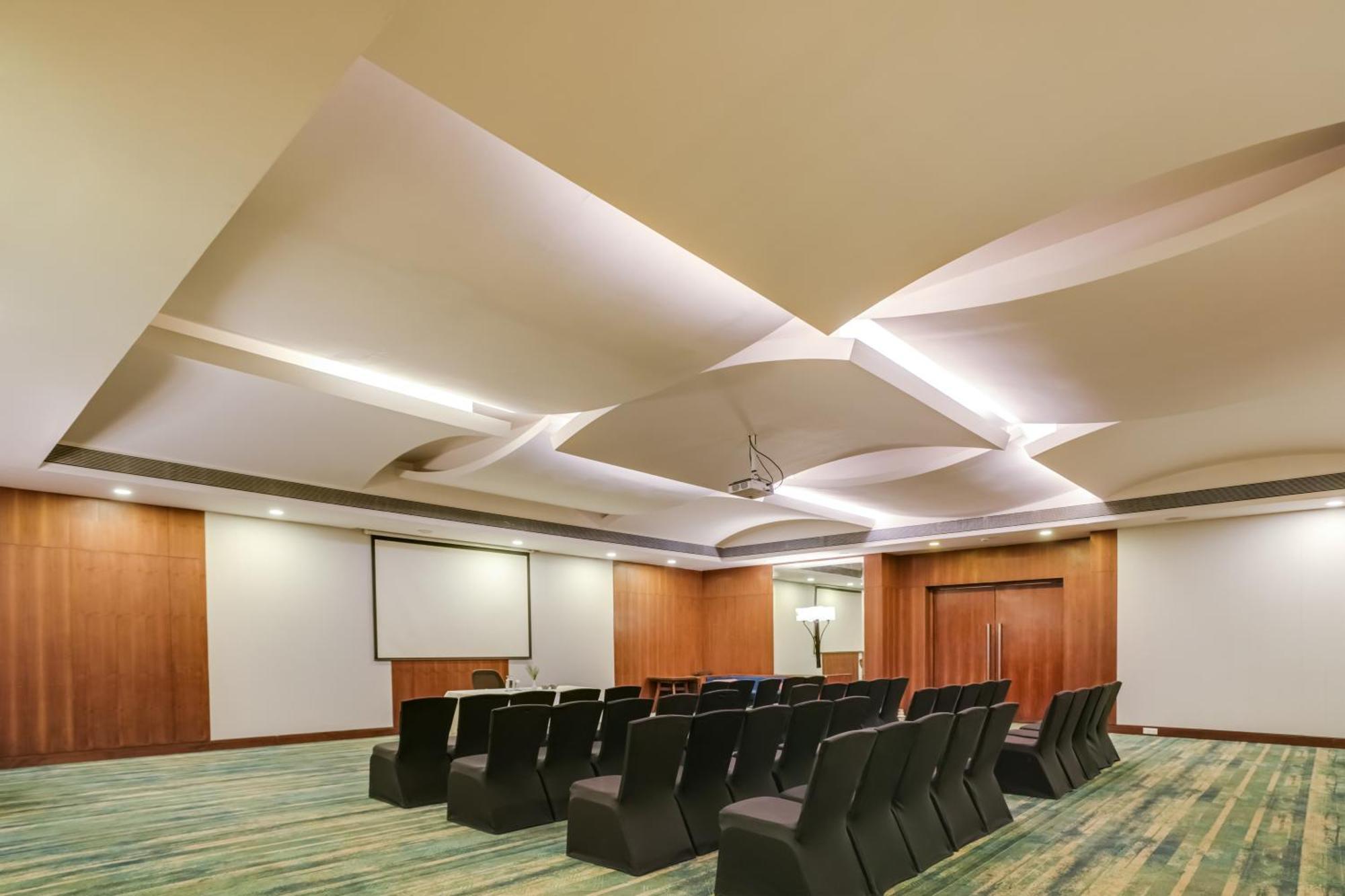 Club Mahindra Tungi, Lonavala Otel Dış mekan fotoğraf